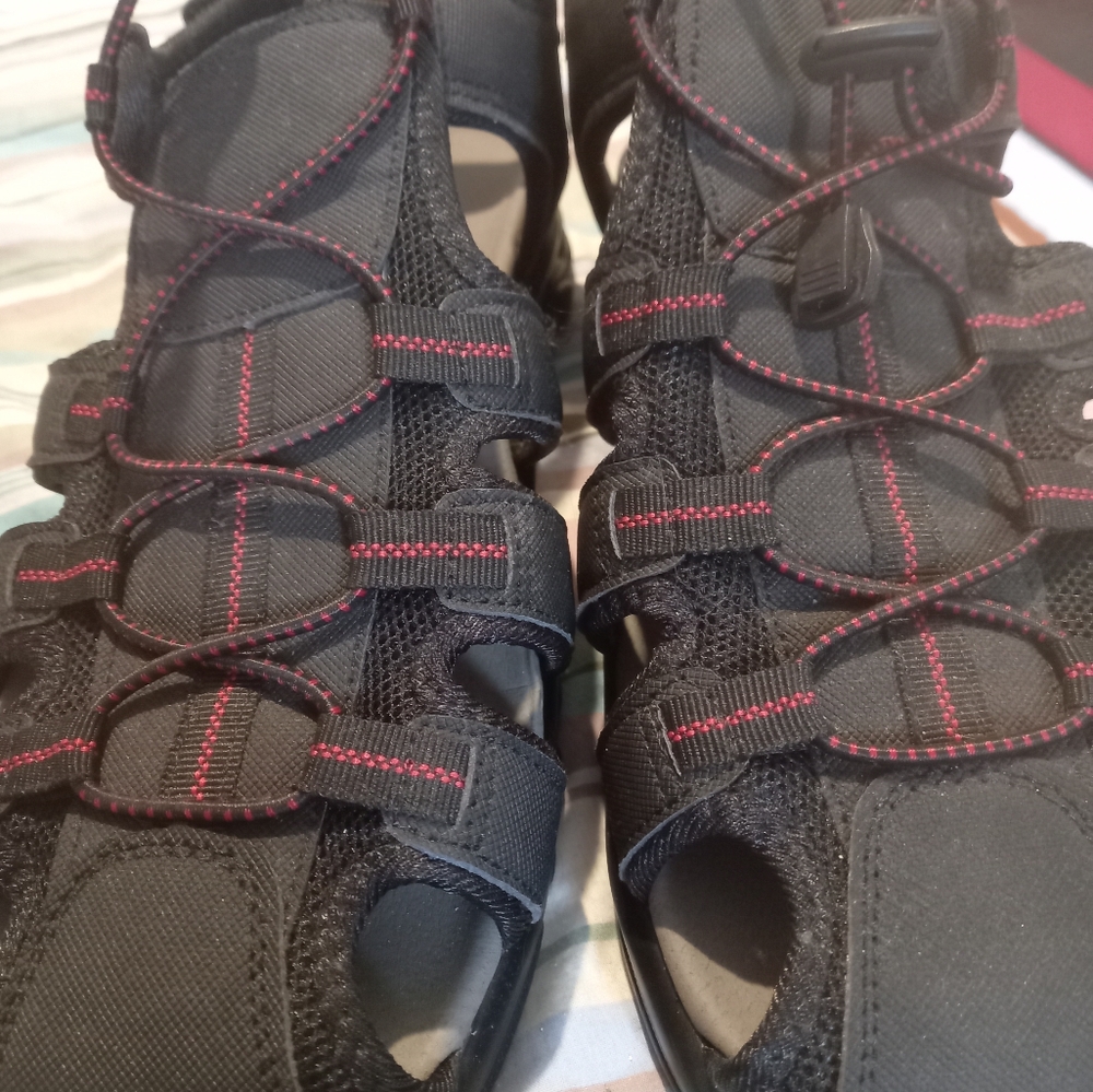 Almost new men's sandals - size 10, black and red